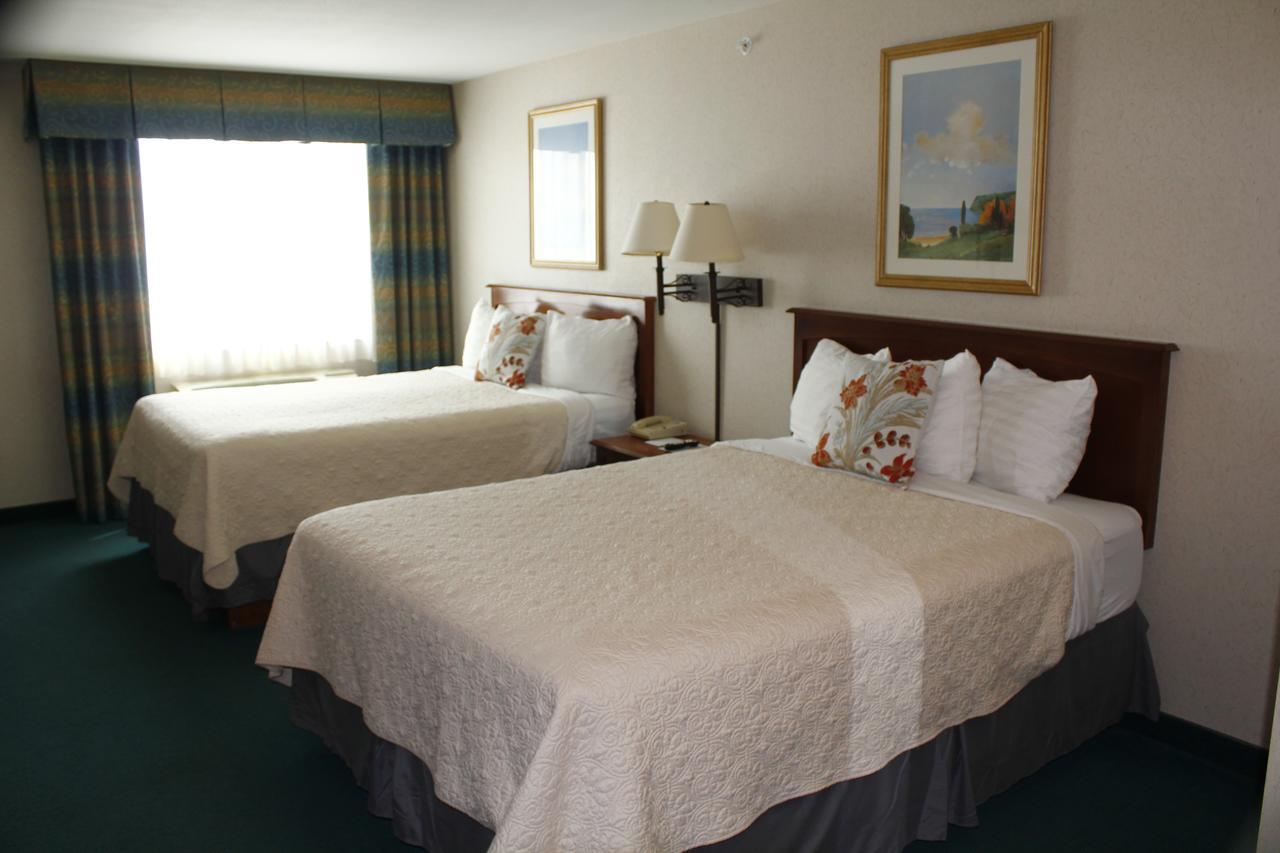 Baraga Lakeside Inn Kültér fotó